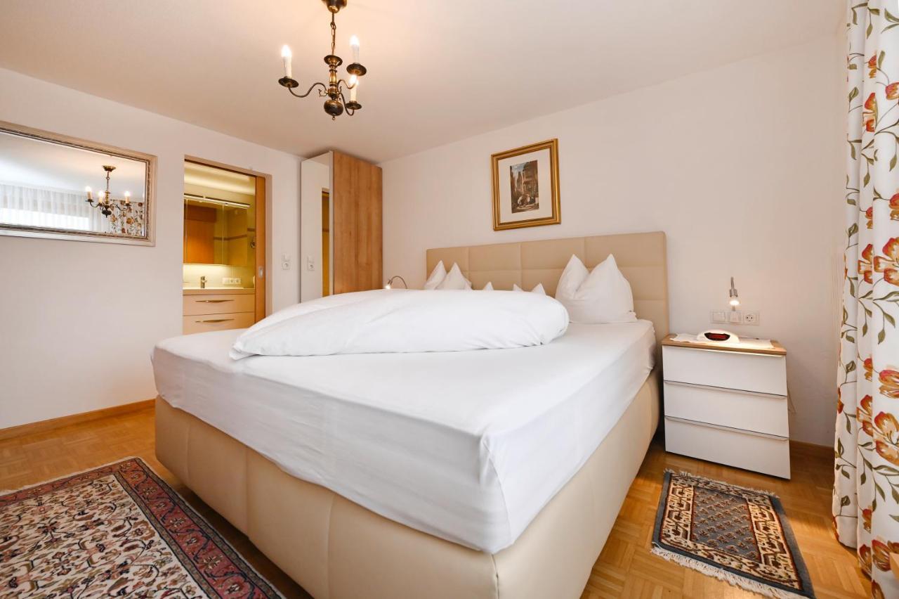 Hotel Montabella Schruns Екстериор снимка