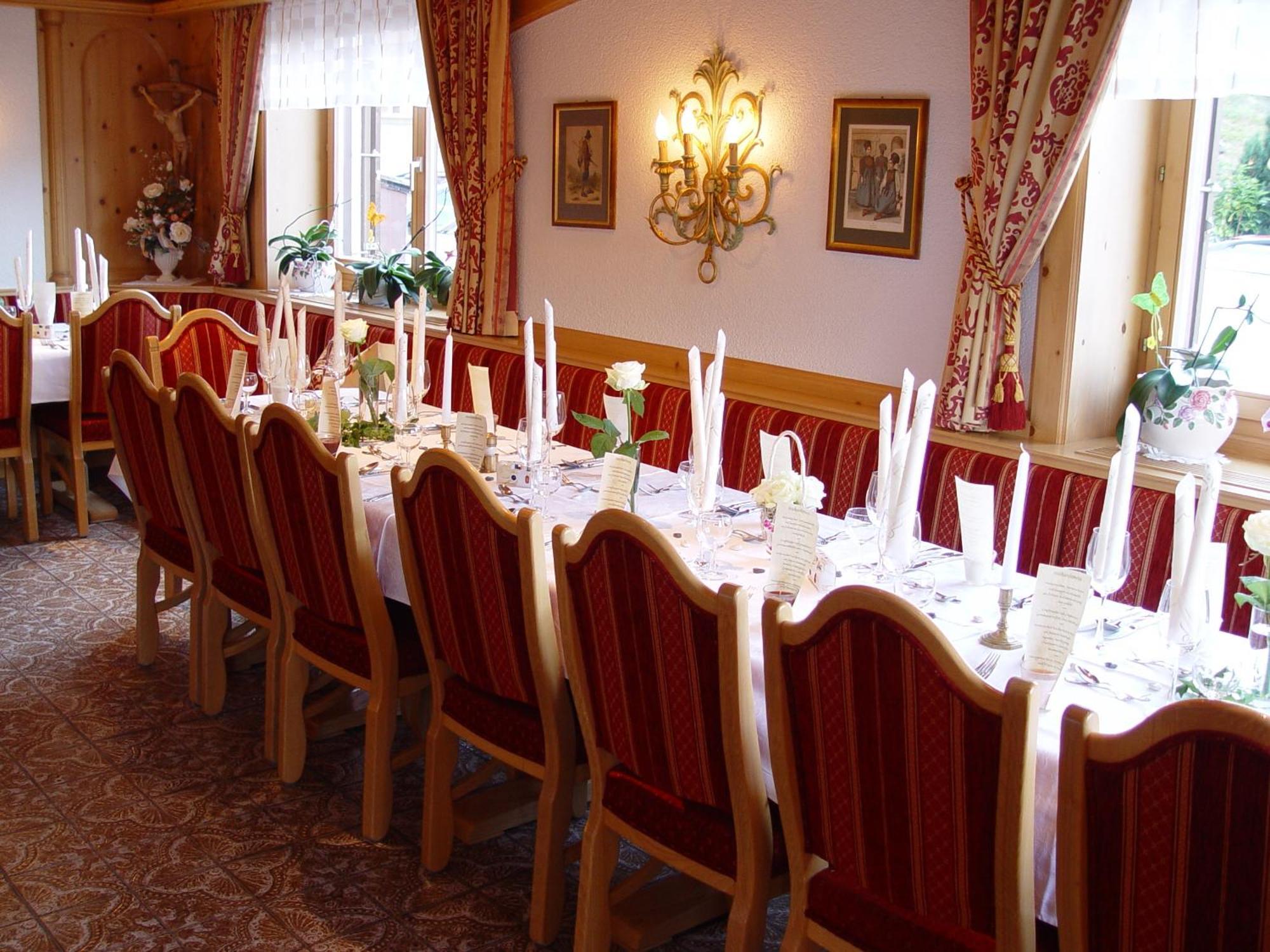 Hotel Montabella Schruns Екстериор снимка