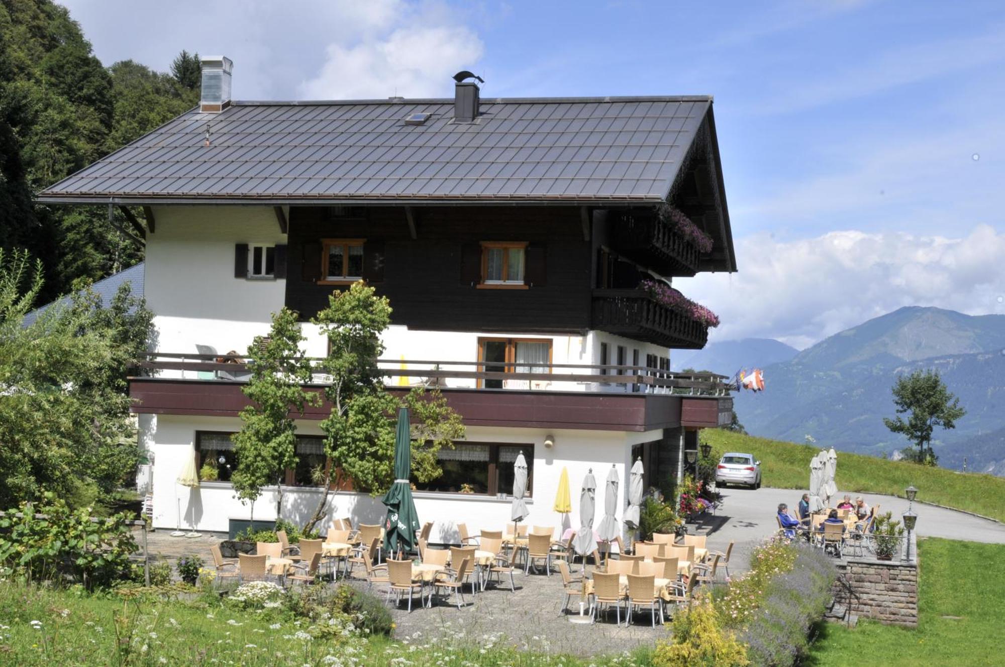 Hotel Montabella Schruns Екстериор снимка